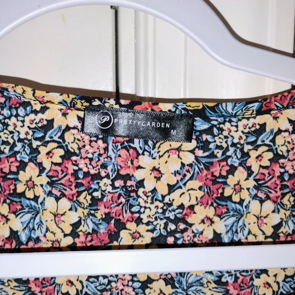 Floral Short Sleeve Dress - Picture 5 of 7